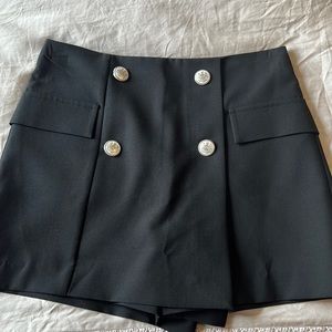 NWOT Zara Skort
